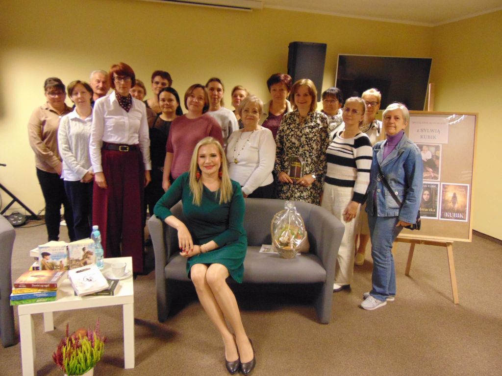 Sylwia Kubik i czytelnicy